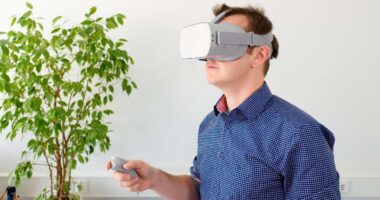 Google to build AR headset, could compete with Meta, Apple: Report